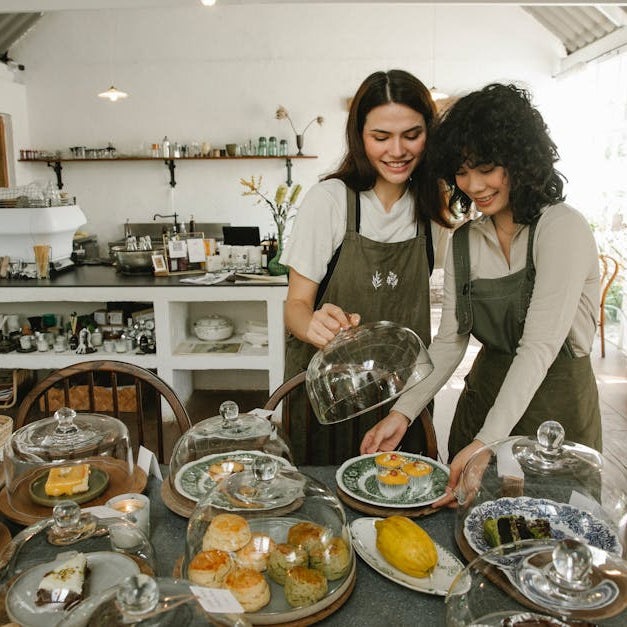 Wholesale Wonders: Outfit Your Entire Restaurant Team for Less