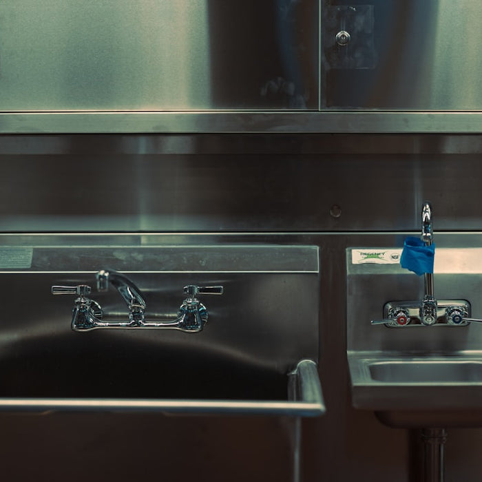 Wash Up: A Buyer's Guide to Commercial Kitchen Sinks